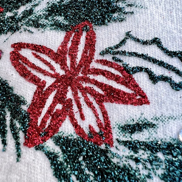 CROFT & BARROW LONG SLEEVED CHRISTMAS WREATH TEE with A TOUCH OF BLING - Picture 10 of 16